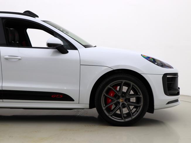 PORSCHE Macan Photo 17