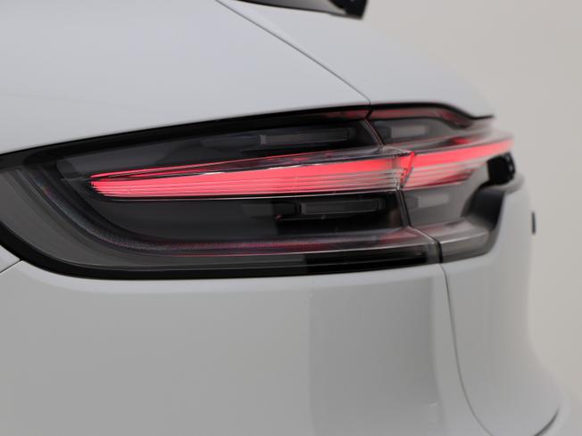 PORSCHE Macan Photo 22