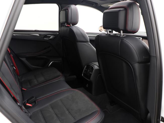 PORSCHE Macan Photo 30