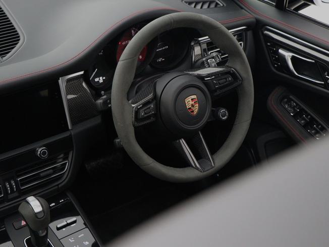 PORSCHE Macan Photo 36