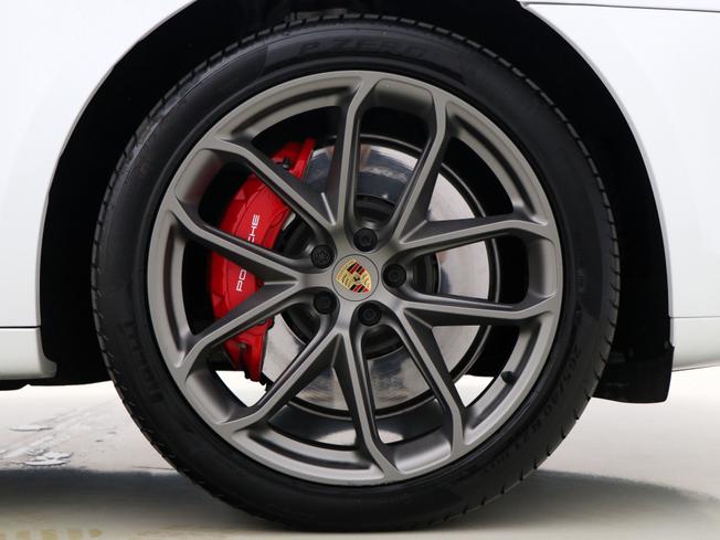 PORSCHE Macan Photo 4