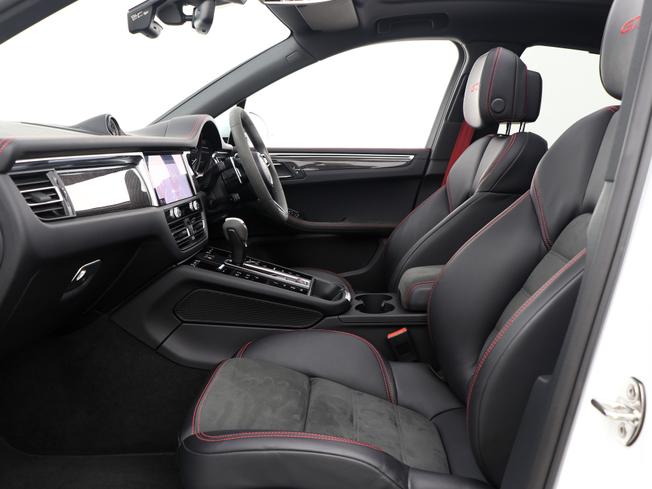 PORSCHE Macan Photo 47