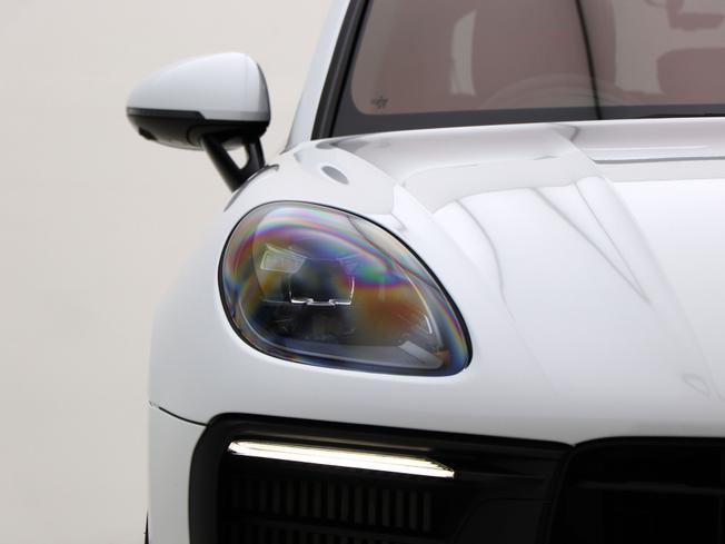 PORSCHE Macan Photo 8