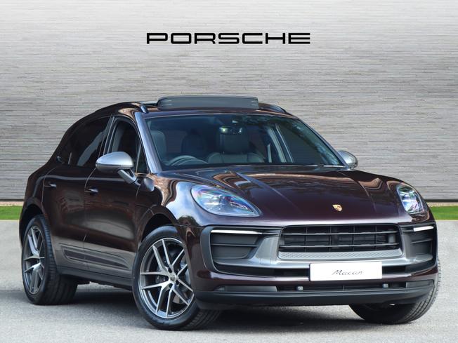 PORSCHE Macan Photo 1