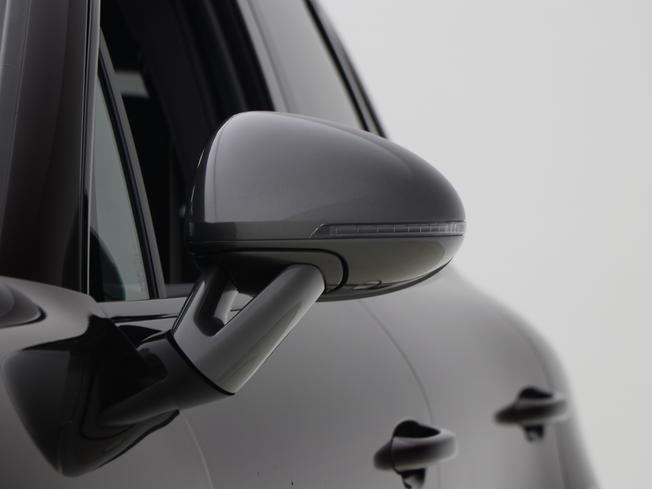 PORSCHE Macan Photo 20