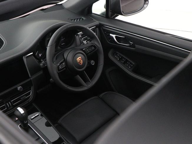 PORSCHE Macan Photo 30