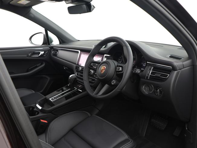 PORSCHE Macan Photo 40