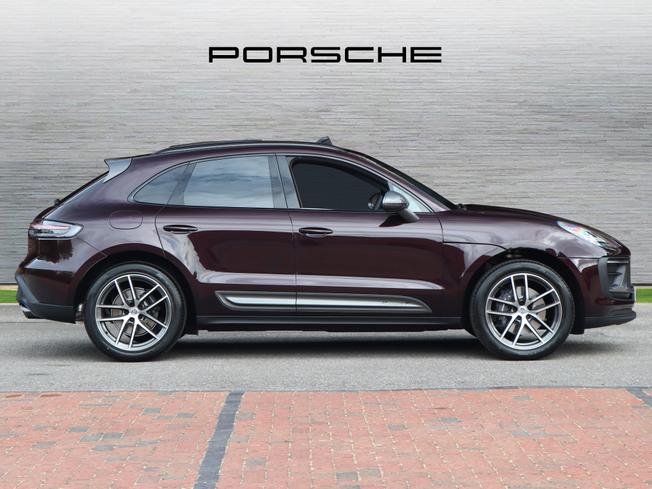 PORSCHE Macan Photo 5