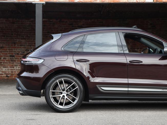 PORSCHE Macan Photo 9