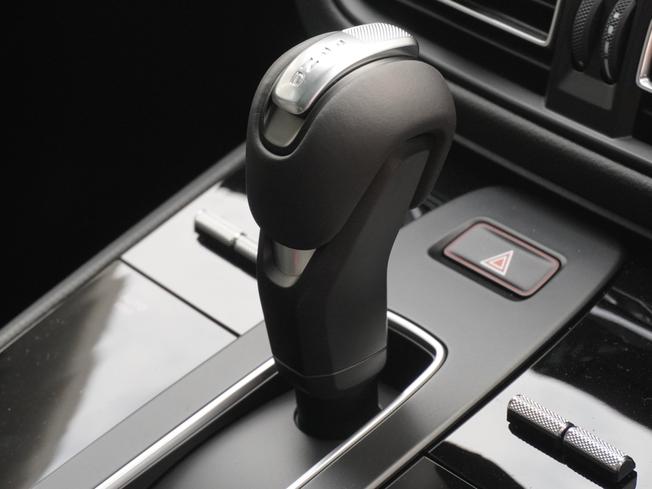 PORSCHE Macan Photo 19