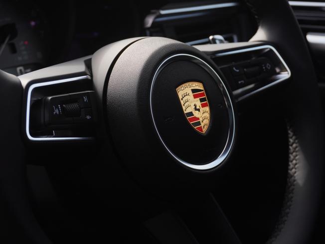 PORSCHE Macan Photo 26