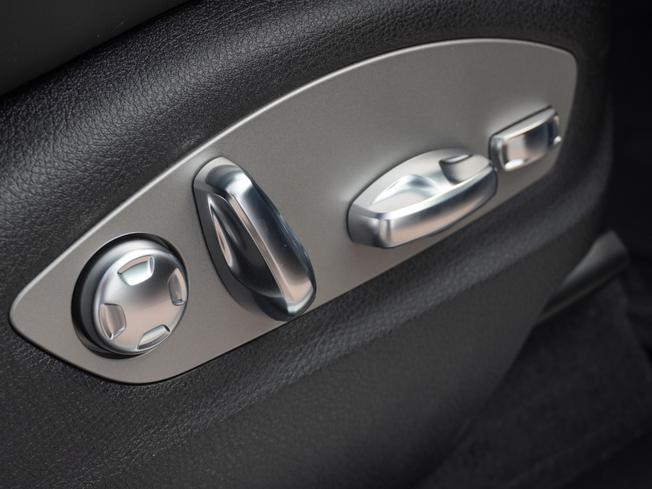PORSCHE Macan Photo 34