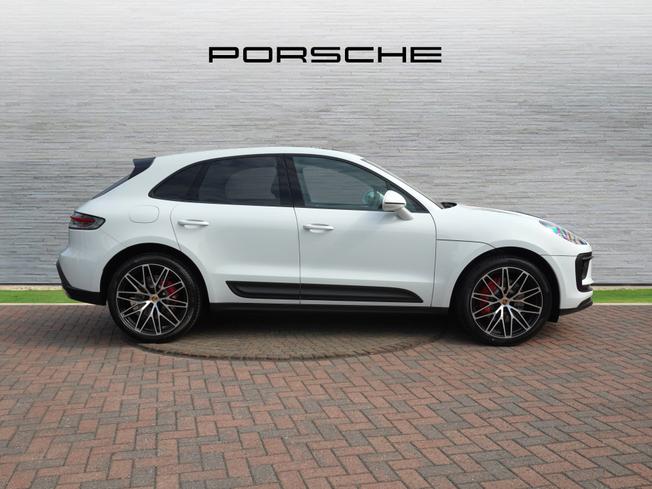 PORSCHE Macan Photo 5