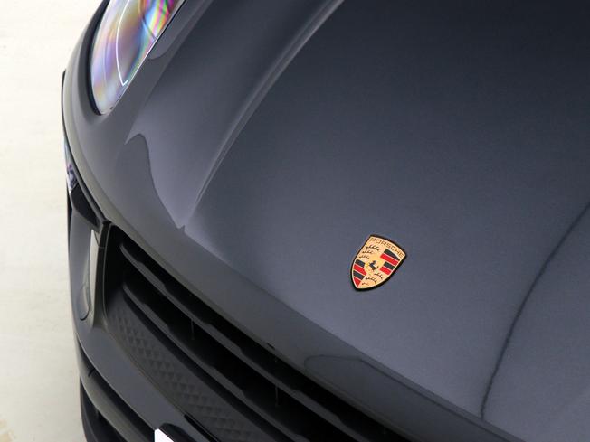 PORSCHE Macan Photo 12