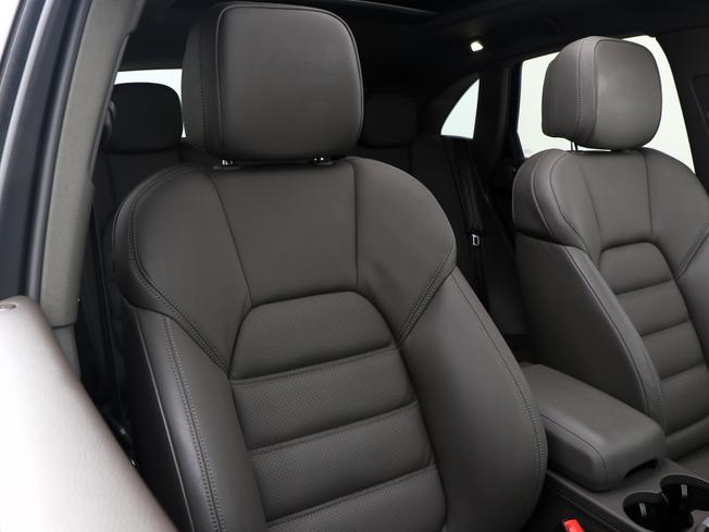 PORSCHE Macan Photo 38