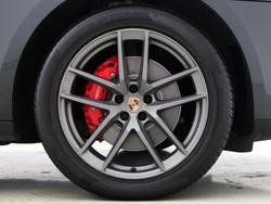 PORSCHE Macan Photo 4