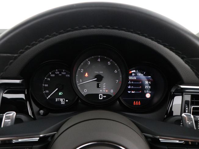 PORSCHE Macan Photo 42