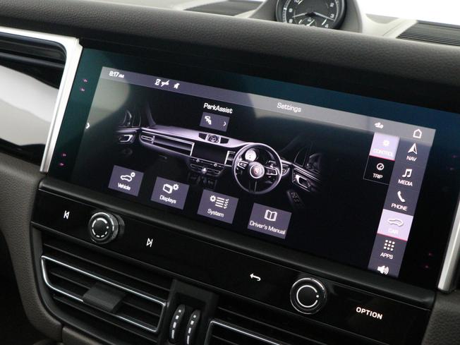PORSCHE Macan Photo 48