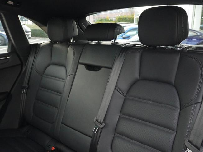 Porsche Macan Photo 10