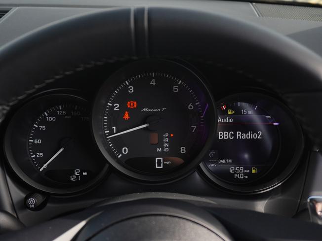 Porsche Macan Photo 17