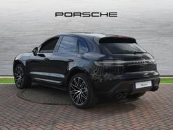 Porsche Macan Photo 2