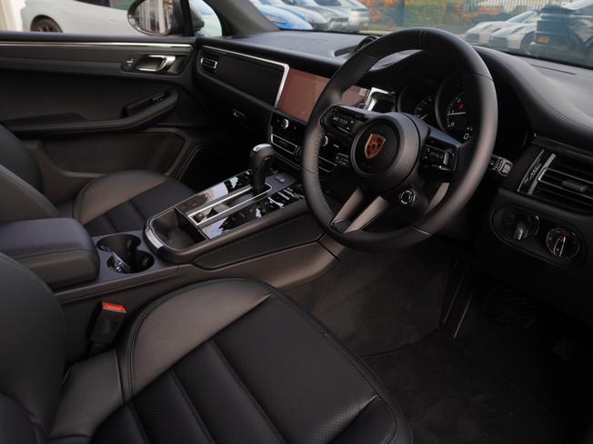 Porsche Macan Photo 3
