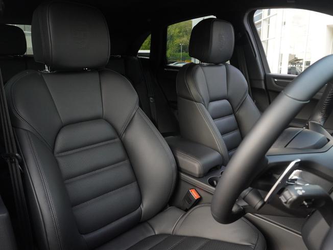 Porsche Macan Photo 8