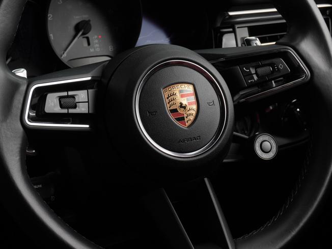 PORSCHE Macan Photo 29