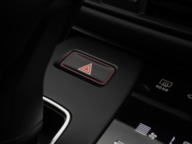 PORSCHE Macan Photo 38