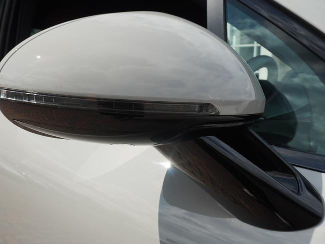 PORSCHE Macan Photo 45