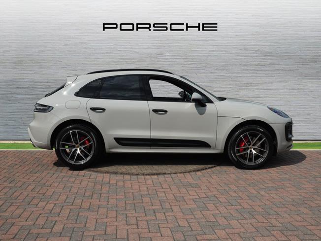 PORSCHE Macan Photo 5