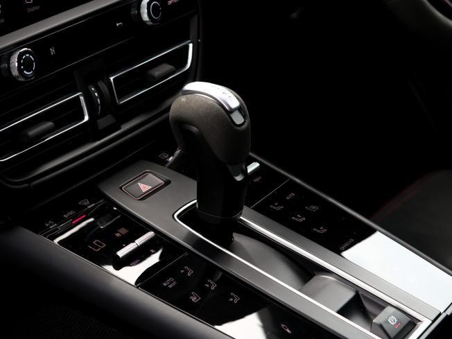 PORSCHE Macan Photo 20