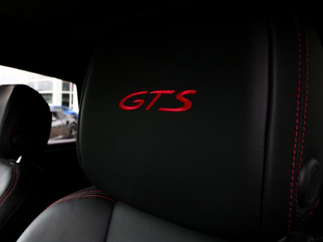 PORSCHE Macan Photo 22