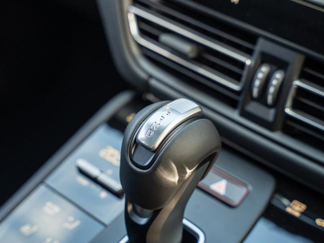 PORSCHE Macan Photo 26