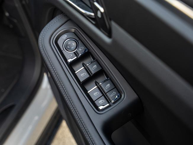 PORSCHE Macan Photo 29