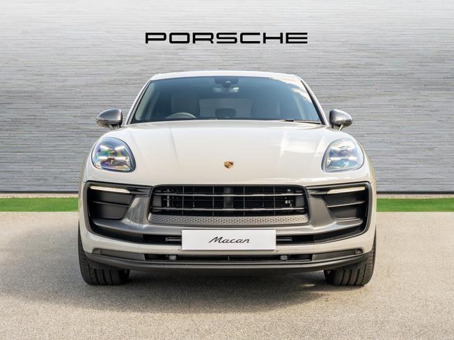 PORSCHE Macan Photo 6