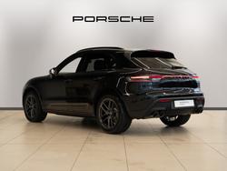 PORSCHE Macan Photo 2