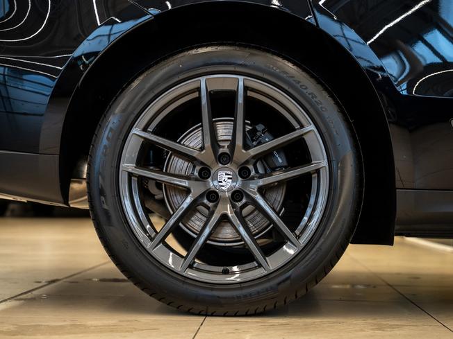 PORSCHE Macan Photo 4