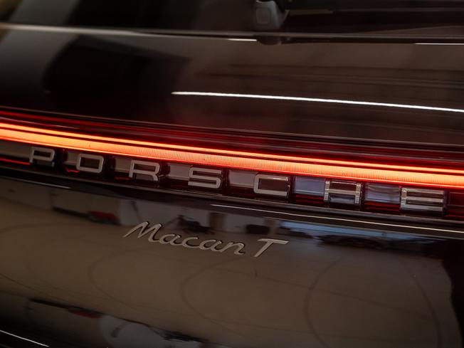 PORSCHE Macan Photo 40