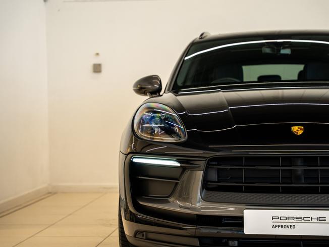 PORSCHE Macan Photo 42