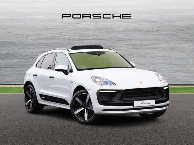 PORSCHE Macan Photo 1