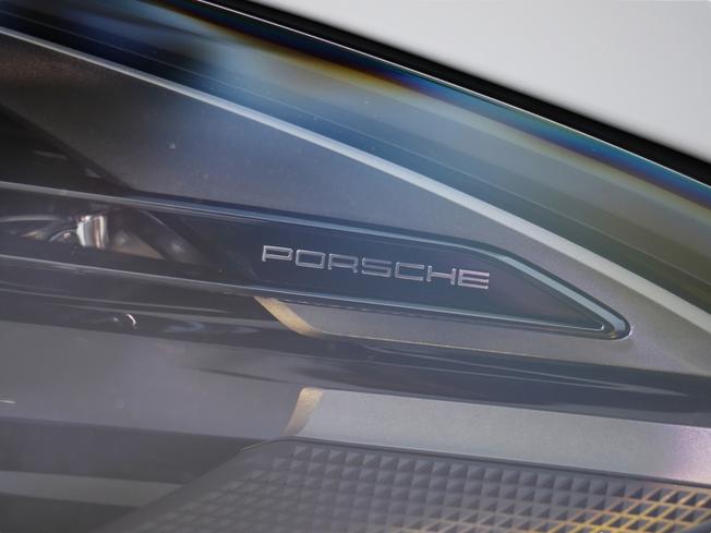PORSCHE Macan Photo 10