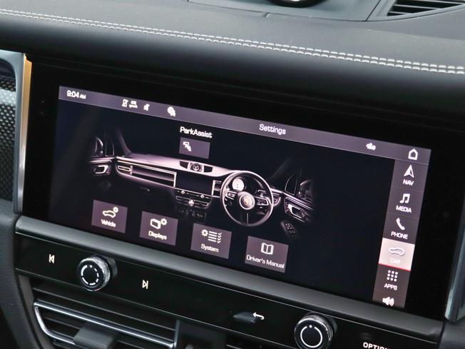 PORSCHE Macan Photo 18