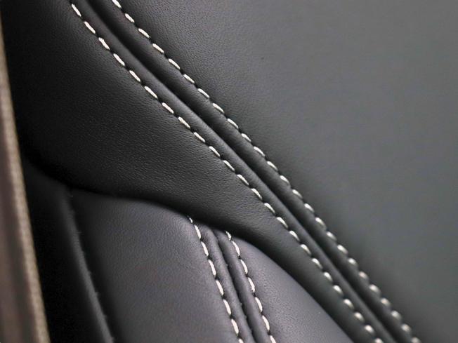 PORSCHE Macan Photo 32