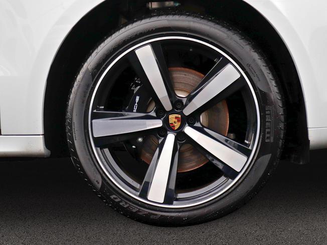PORSCHE Macan Photo 4