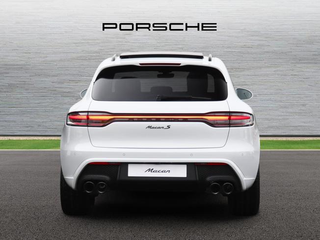 PORSCHE Macan Photo 8