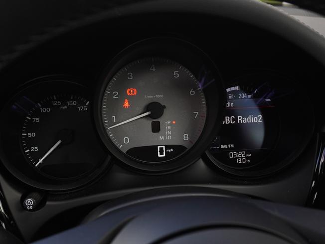 PORSCHE Macan Photo 26