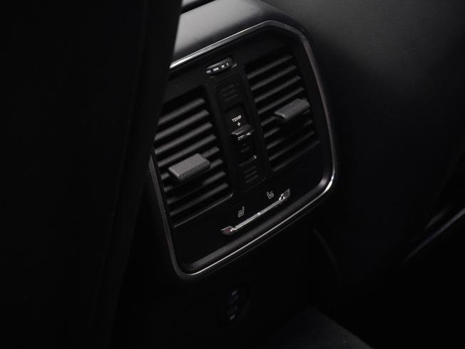 PORSCHE Macan Photo 33