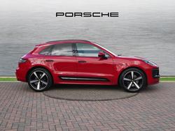 PORSCHE Macan Photo 5