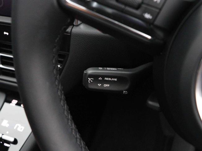 PORSCHE Macan Photo 48